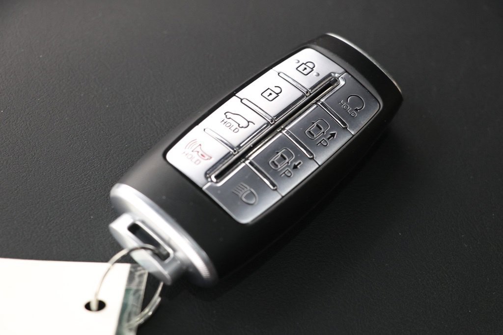 Used 2023 Genesis GV70 2.5T w/ Sport Prestige Package AWD/4WD image 38