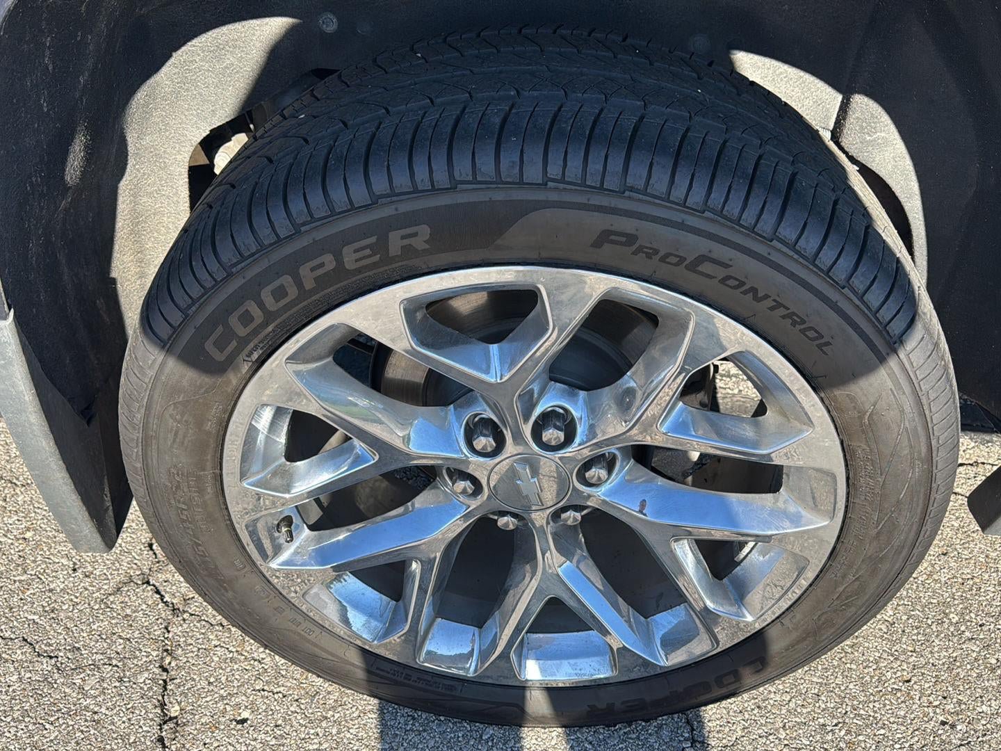 Used 2018 Chevrolet Tahoe LT AWD/4WD image 13