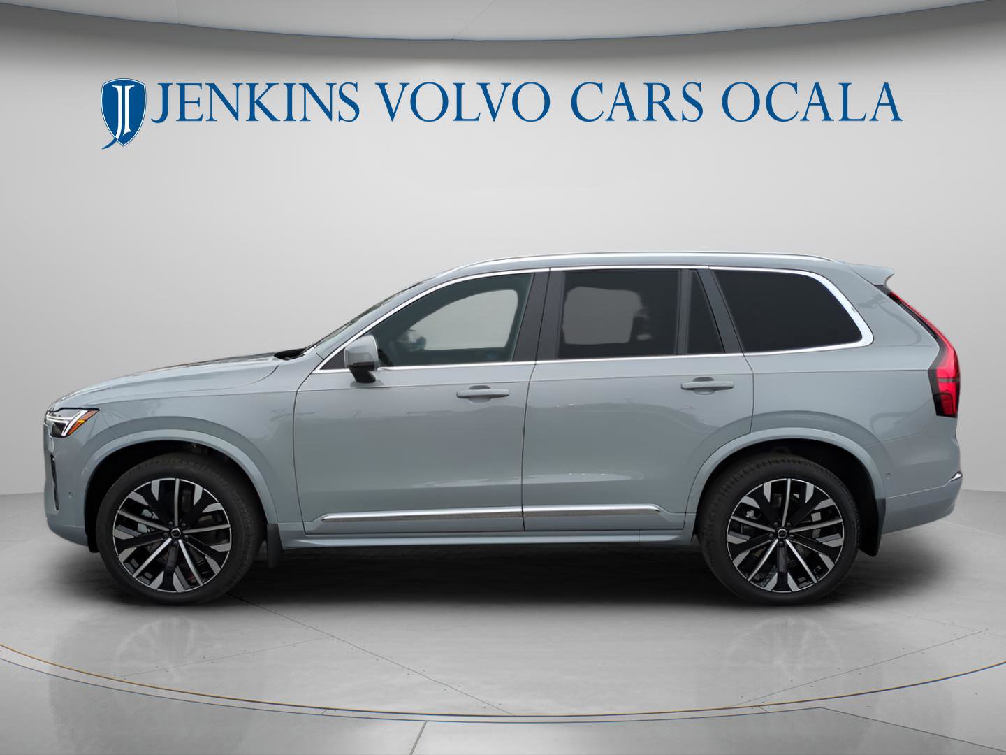 New 2026 Volvo XC90 B6 Plus w/ Protection Package Premier image 6