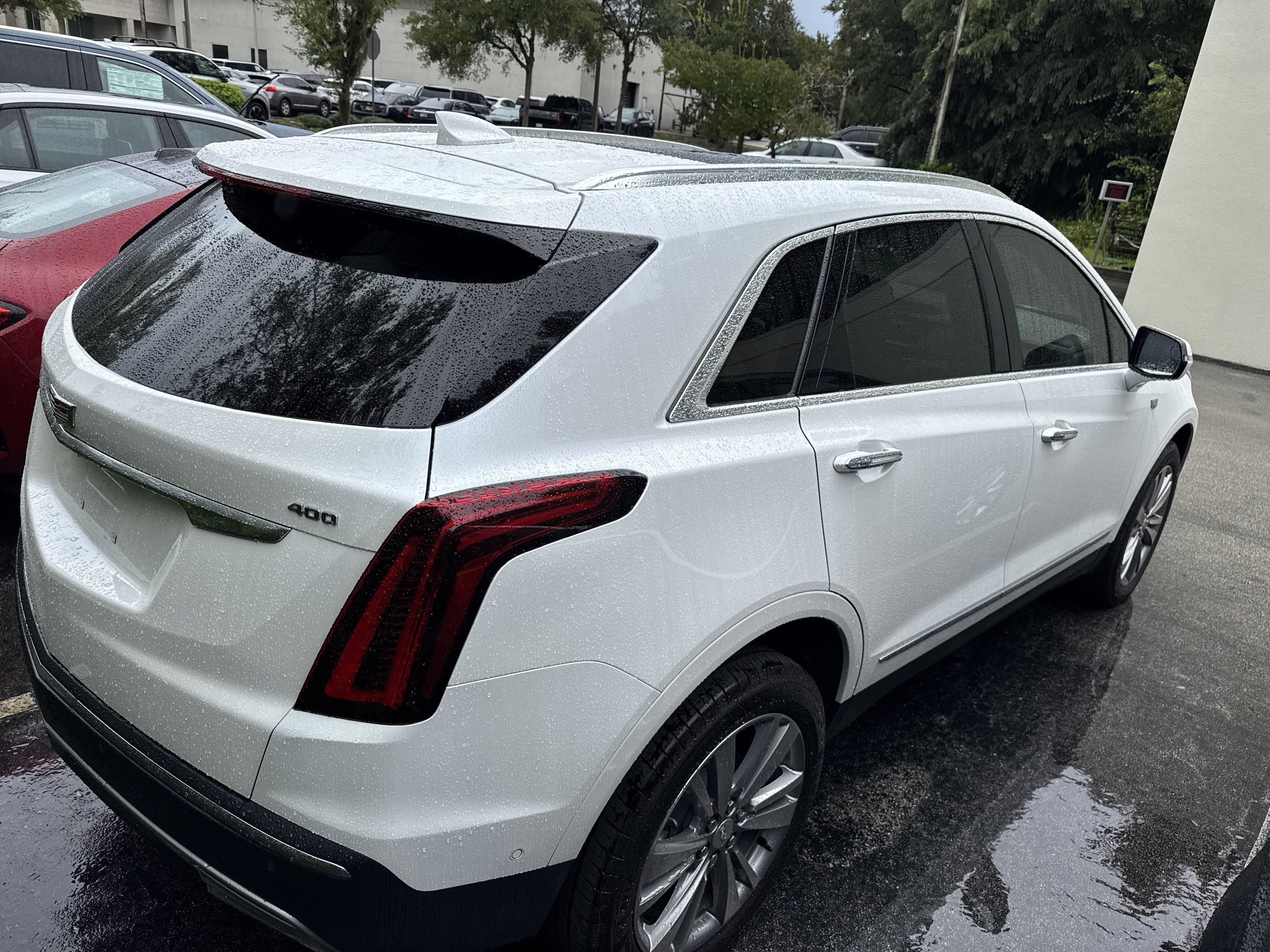 Used 2024 Cadillac XT5 Premium Luxury w/ Technology Package FWD image 3