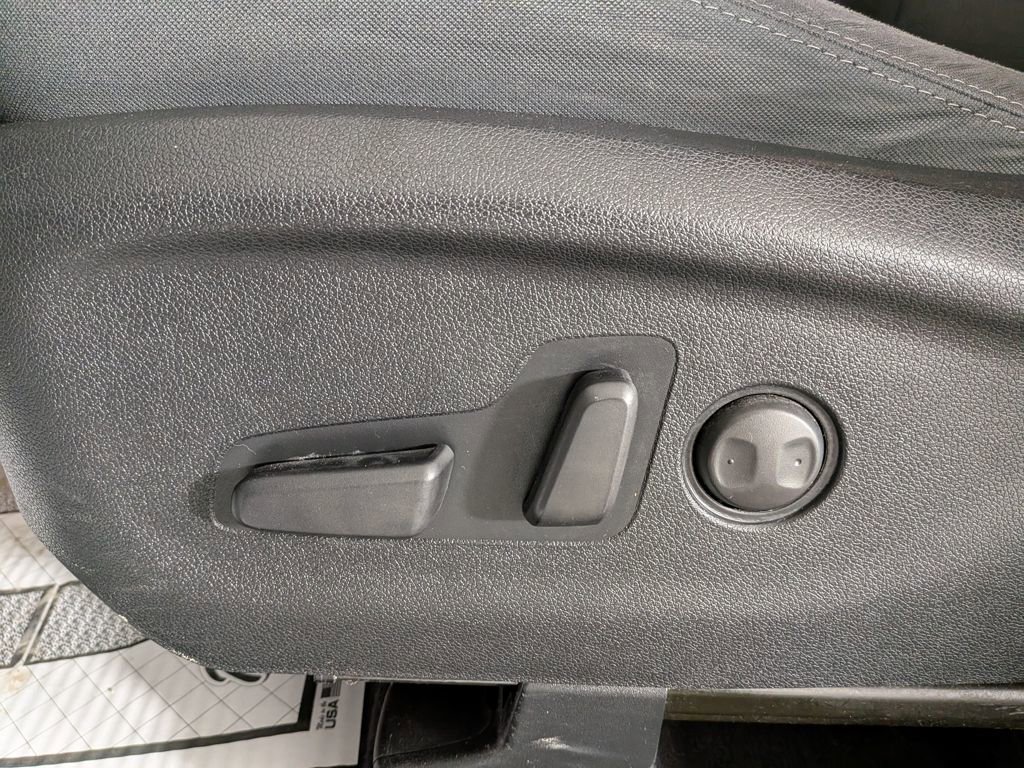 Used 2020 Kia Sorento S image 17