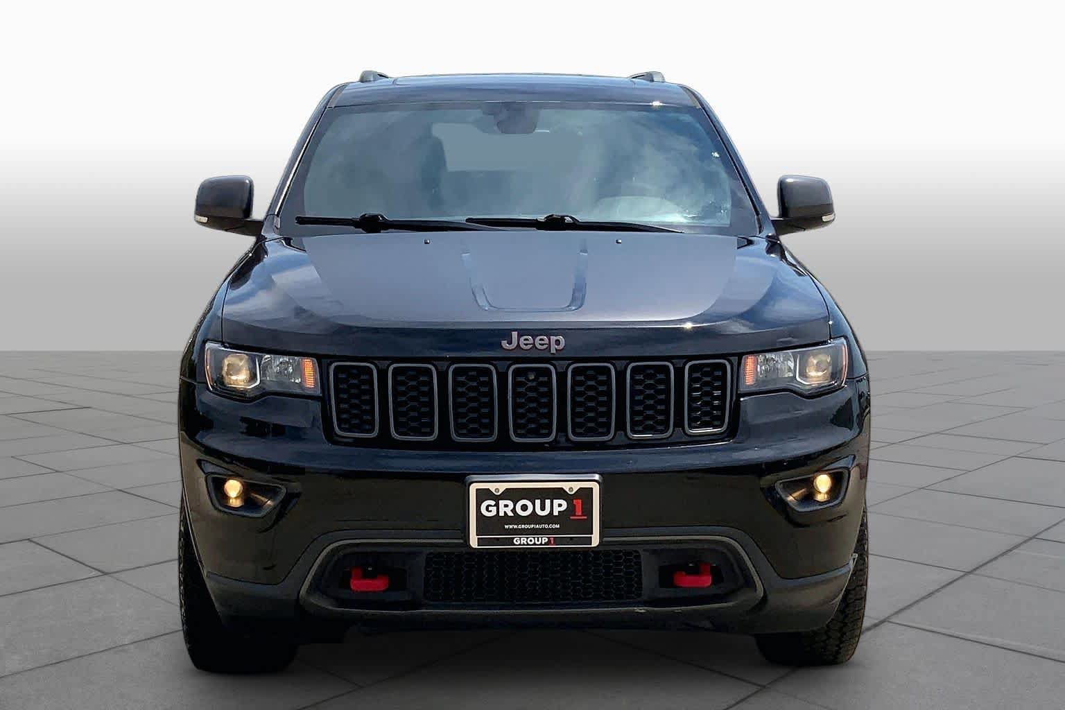 Used 2019 Jeep Grand Cherokee Trailhawk AWD/4WD image 4