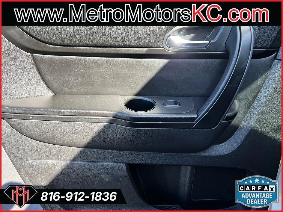 Used 2013 Chevrolet Traverse LT AWD/4WD image 32