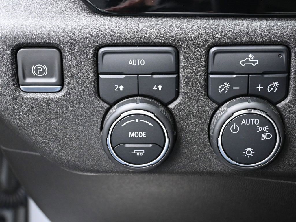 Used 2022 Chevrolet Silverado 1500 LT image 15