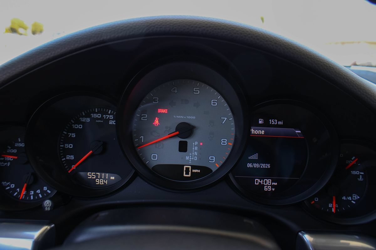 Used 2013 Porsche 911 Carrera 4S AWD/4WD image 22