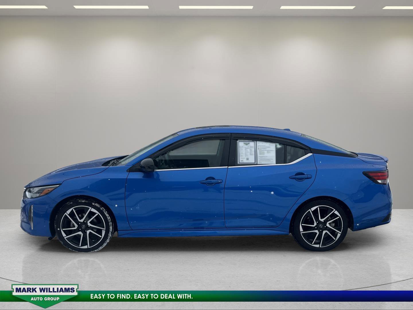 Used 2024 Nissan Sentra SR w/ SR Premium Package image 6