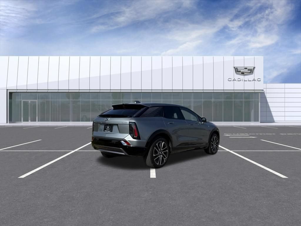 Certified 2025 Cadillac Optiq Sport 2 w/ LPO, Floor Liner Package AWD/4WD image 4