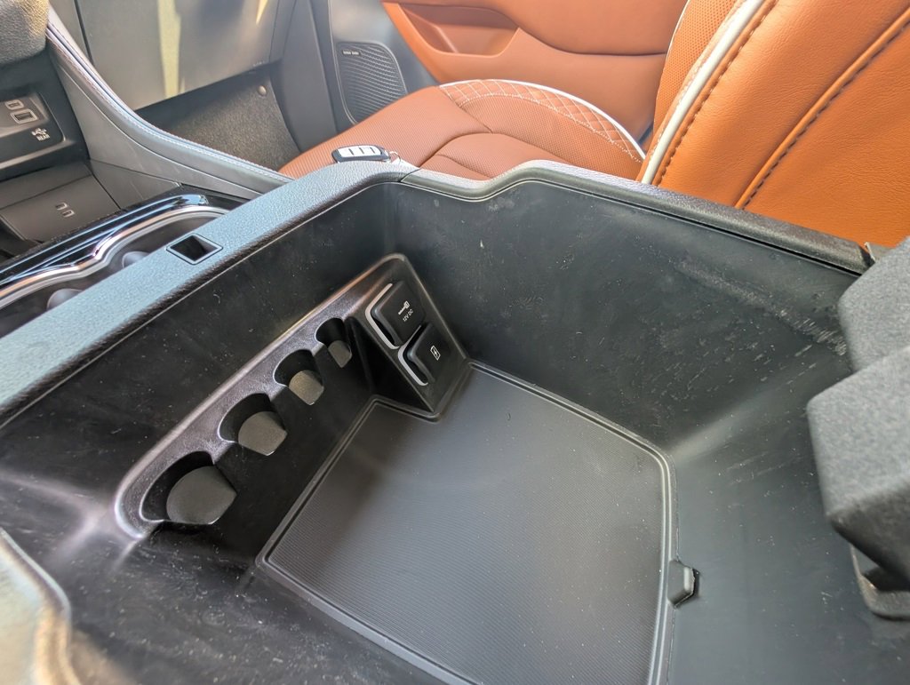 New 2026 Chrysler Pacifica Pinnacle image 35