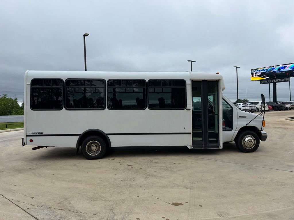 Used 2006 Ford E-450 and Econoline 450 RWD image 6