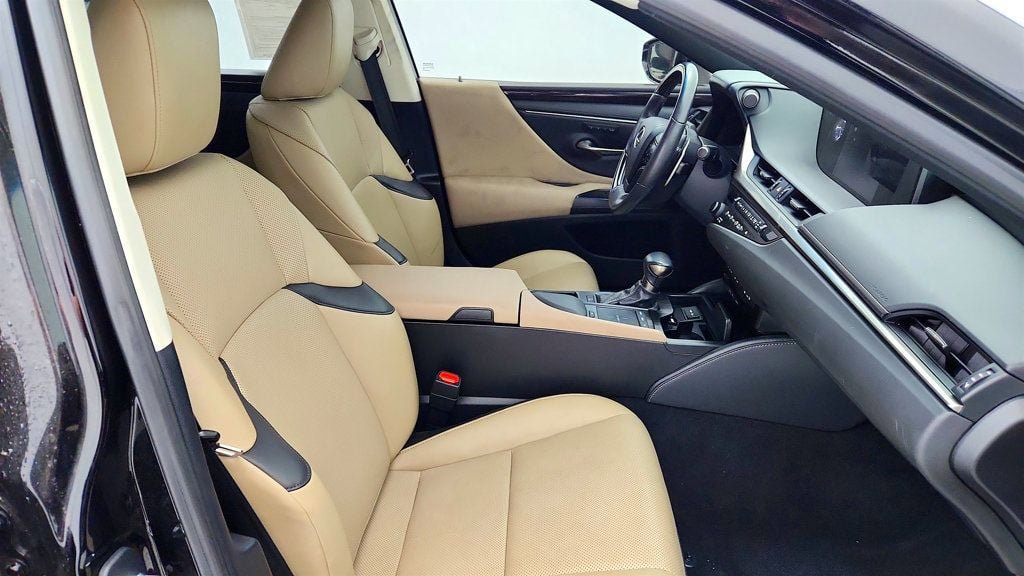 Used 2020 Lexus ES 350 w/ Premium Package FWD image 23