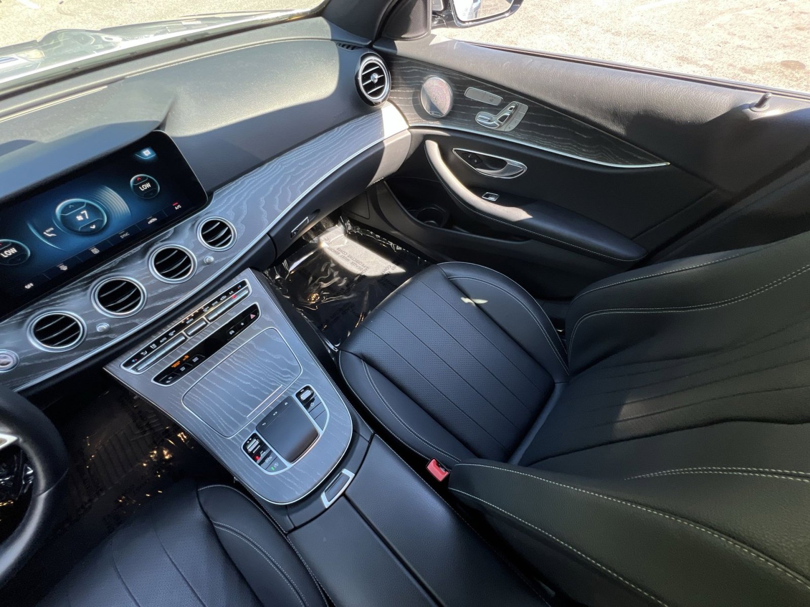 Used 2021 Mercedes-Benz E 350 4MATIC Sedan w/ Premium Package image 14