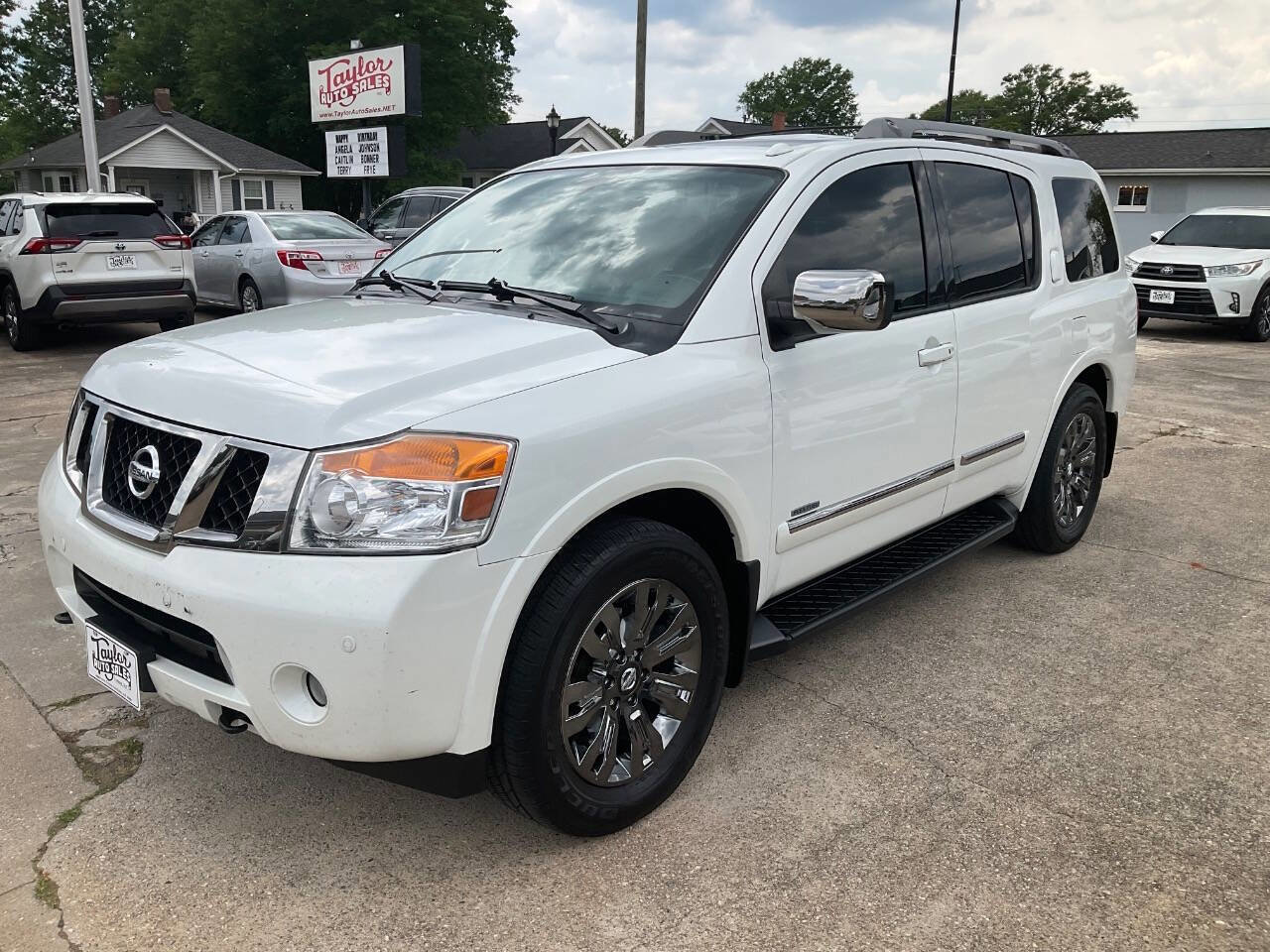 Used 2015 Nissan Armada Platinum w/ Platinum Reserve Package RWD image 7