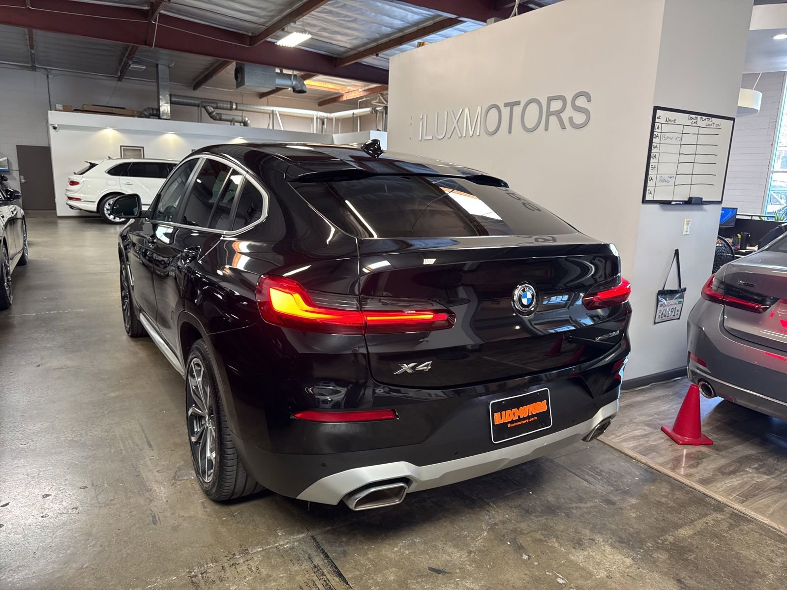 Used 2023 BMW X4 xDrive30i w/ Convenience Package AWD/4WD image 15