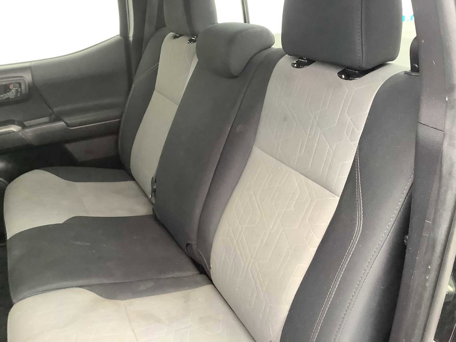 Used 2020 Toyota Tacoma TRD Sport image 13