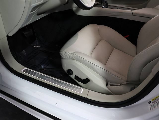 Used 2023 Volvo S90 B6 Plus AWD/4WD image 28
