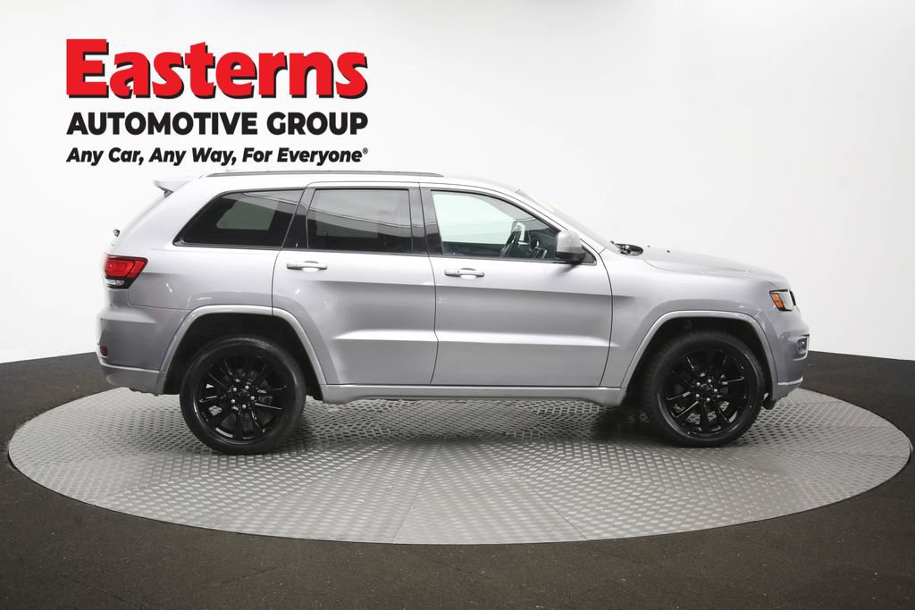 Used 2017 Jeep Grand Cherokee Altitude AWD/4WD image 44