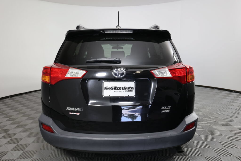 Used 2015 Toyota RAV4 XLE AWD/4WD image 3
