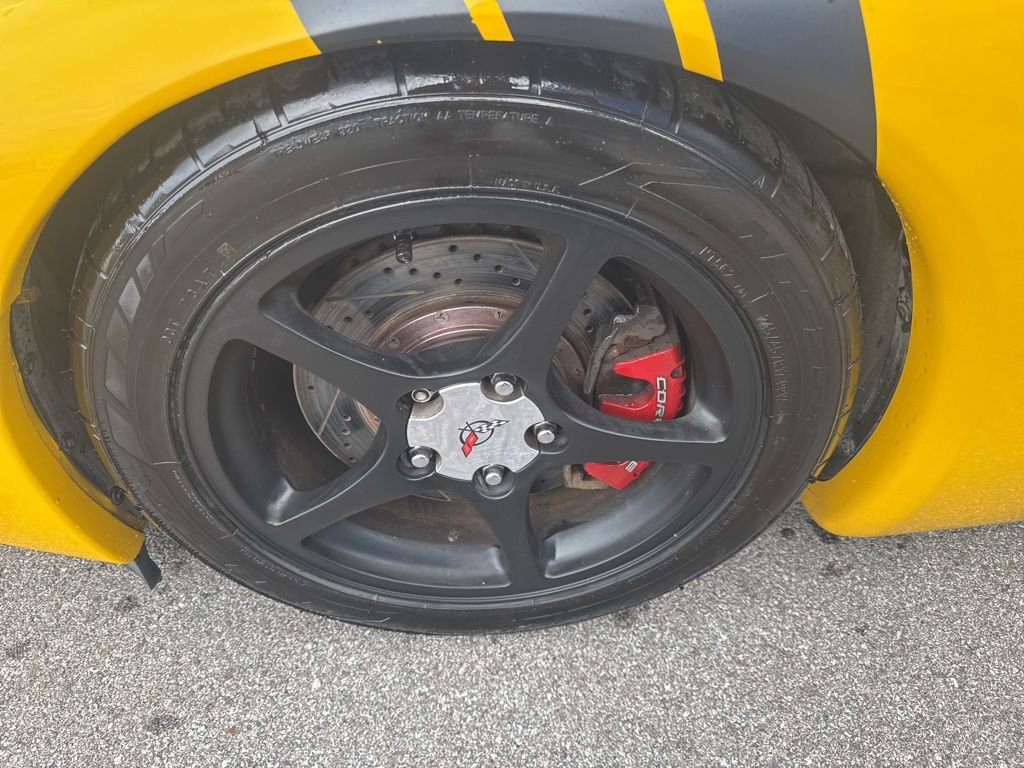 Used 2002 Chevrolet Corvette Convertible w/ Preferred Equipment Group2 image 13