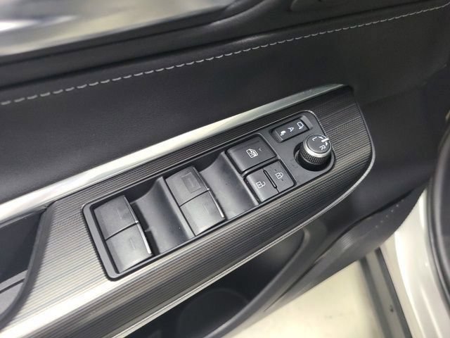 Certified 2022 Toyota Venza Limited AWD/4WD image 21