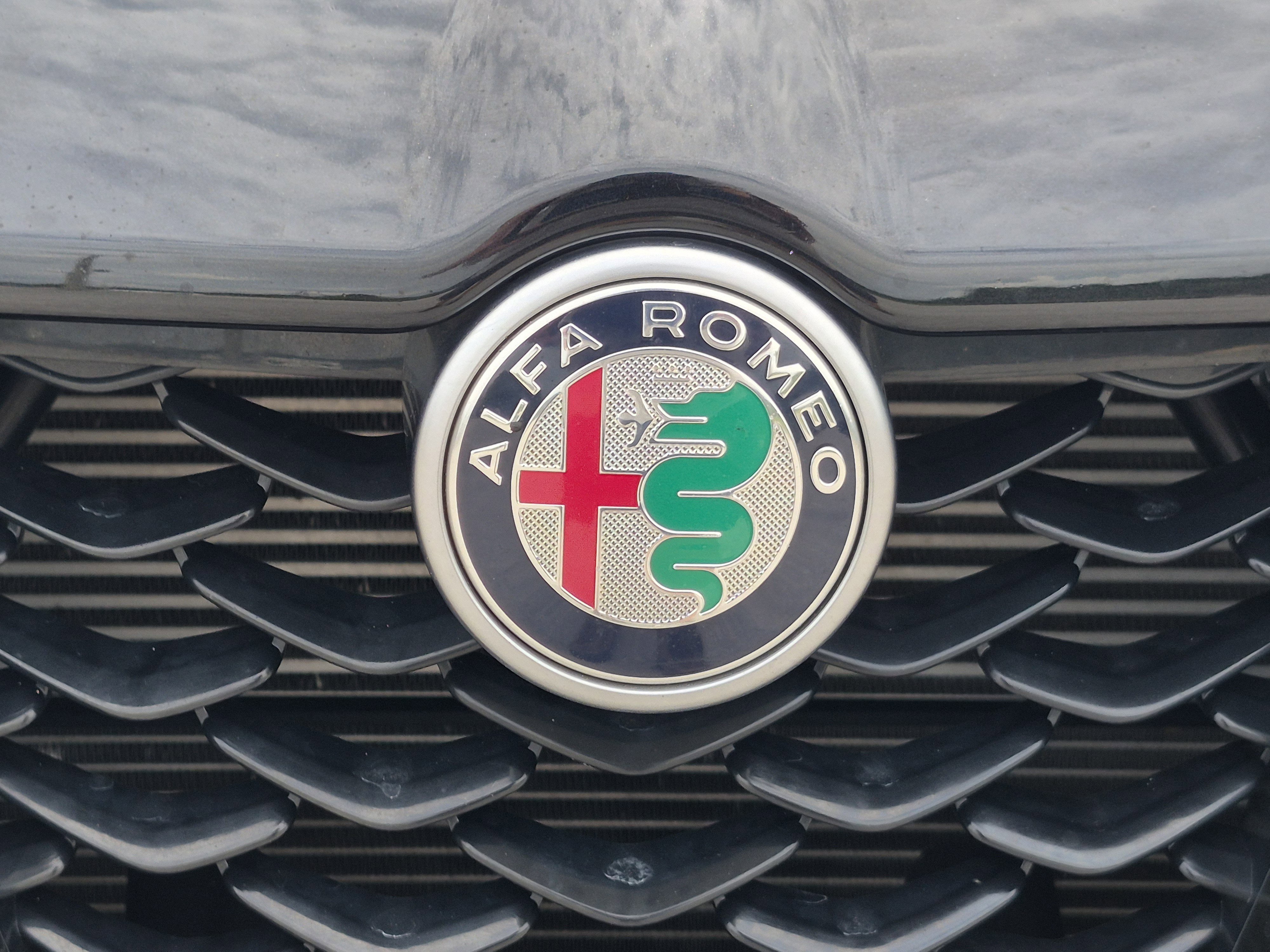 Used 2024 Alfa Romeo Stelvio Veloce AWD/4WD image 64