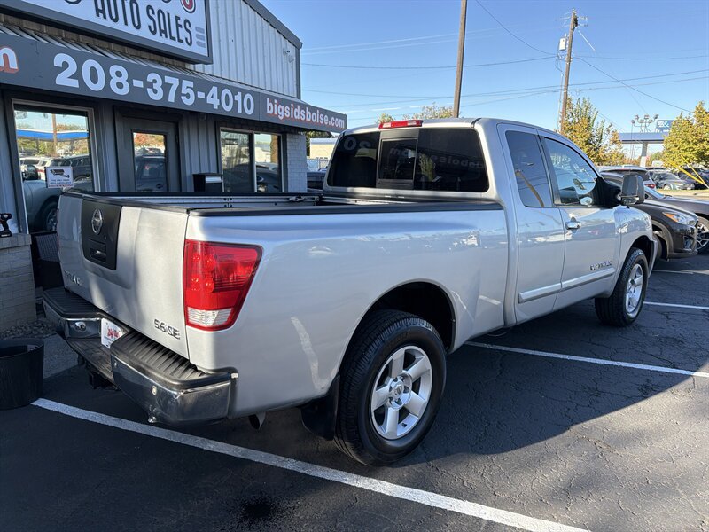Used 2006 Nissan Titan SE AWD/4WD image 4