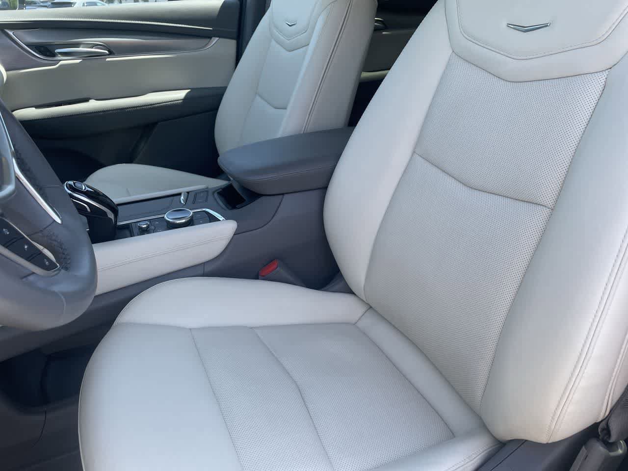 Used 2024 Cadillac XT5 Premium Luxury w/ LPO, Floor Liner Package FWD image 12