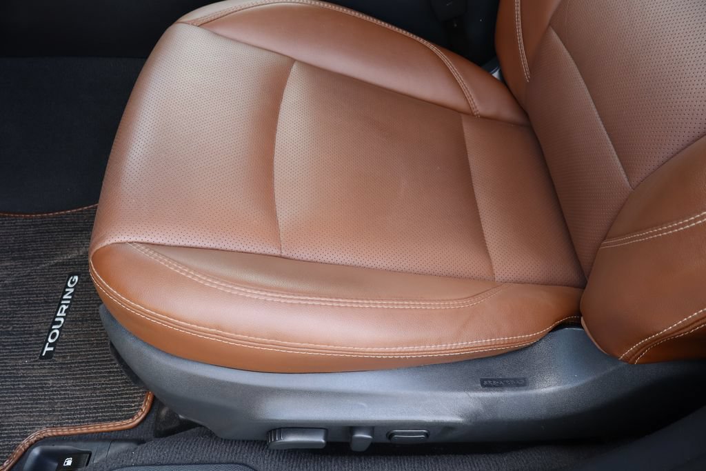 Used 2018 Subaru Outback 2.5i Touring AWD/4WD image 20
