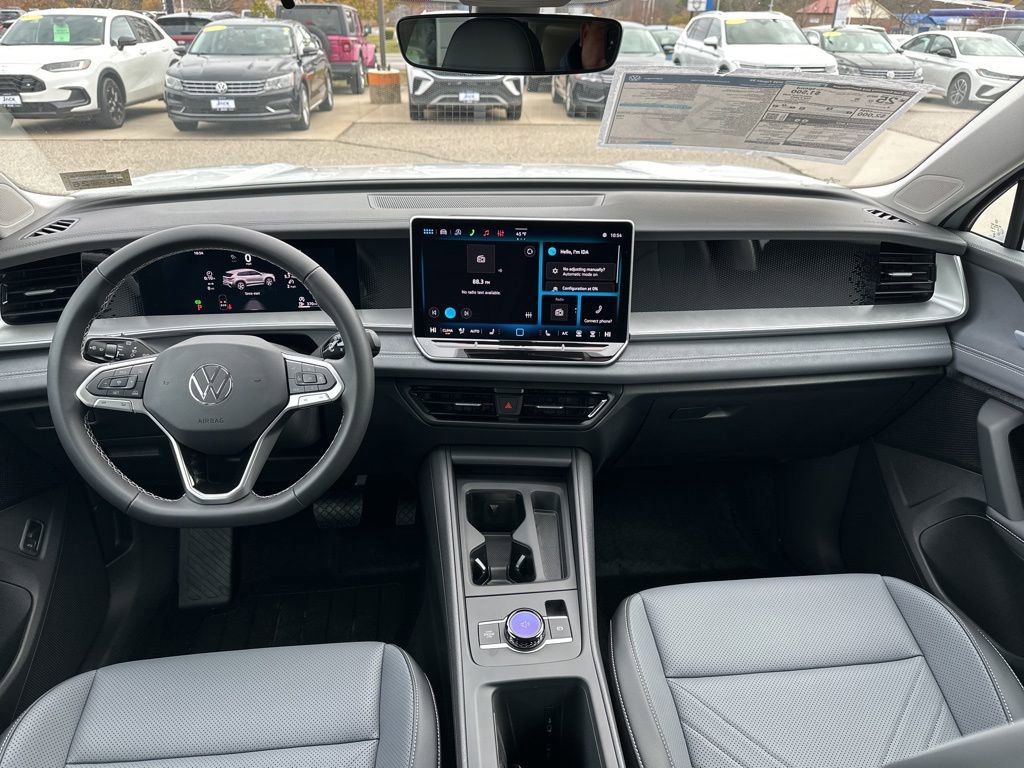 New 2026 Volkswagen Tiguan SE image 12