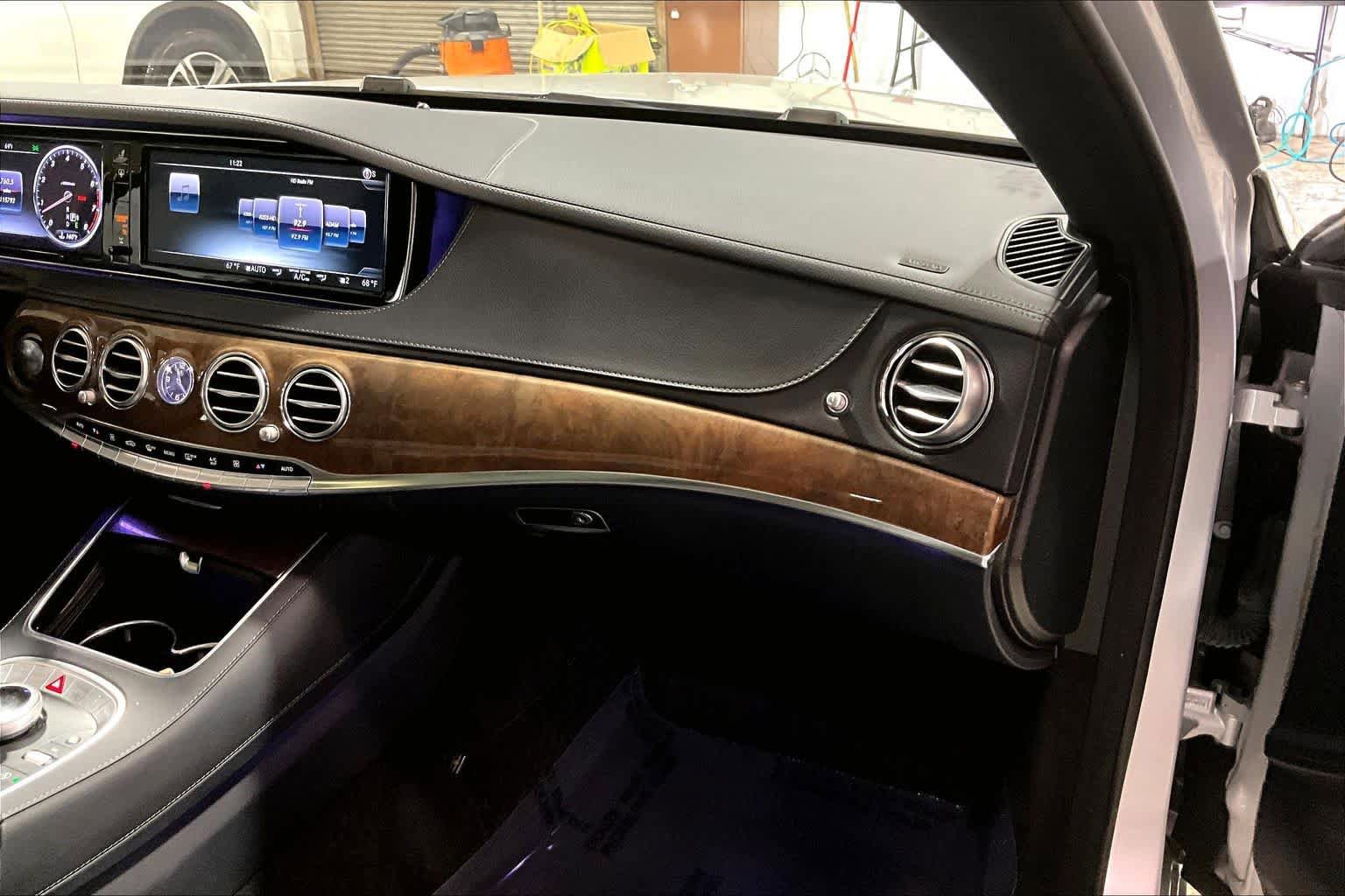 Used 2016 Mercedes-Benz S 550 4MATIC Sedan image 19