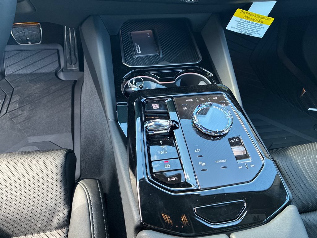 New 2027 BMW 550e xDrive w/ Executive Package AWD/4WD image 15