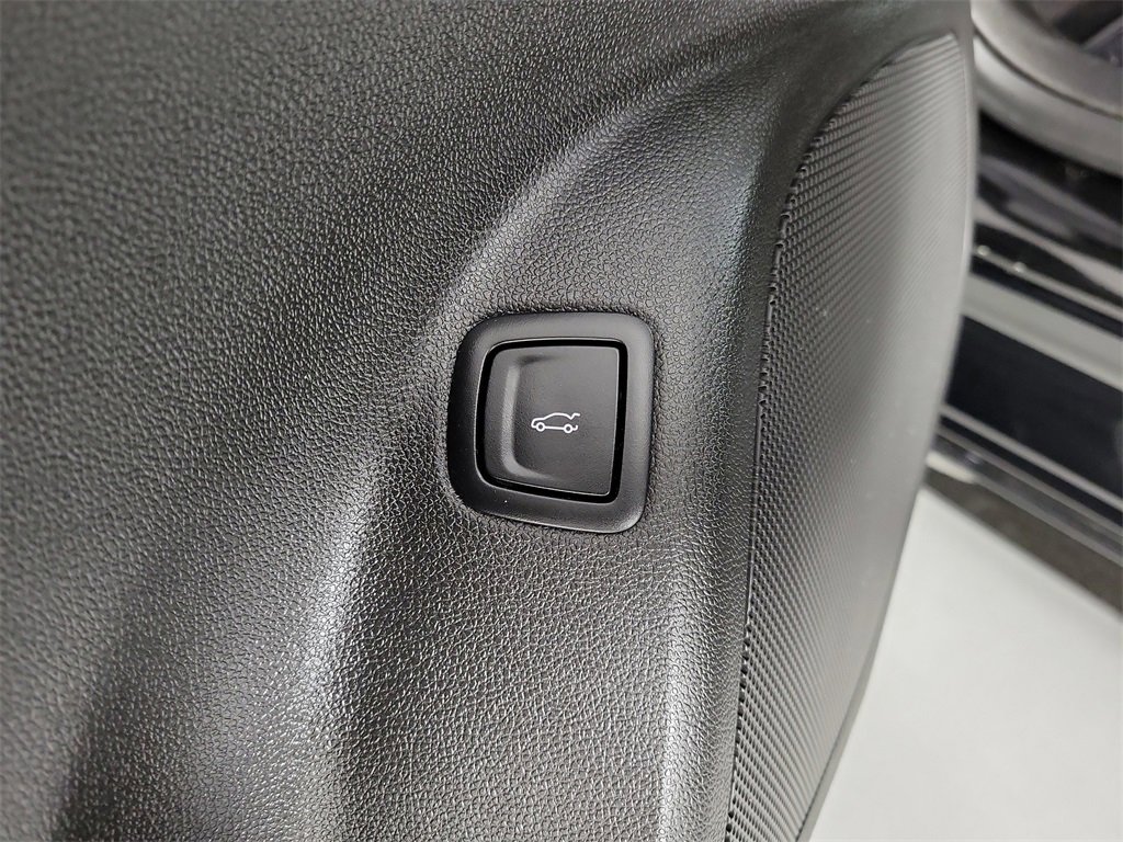 Certified 2024 Cadillac CT5 V w/ Premium Package image 9