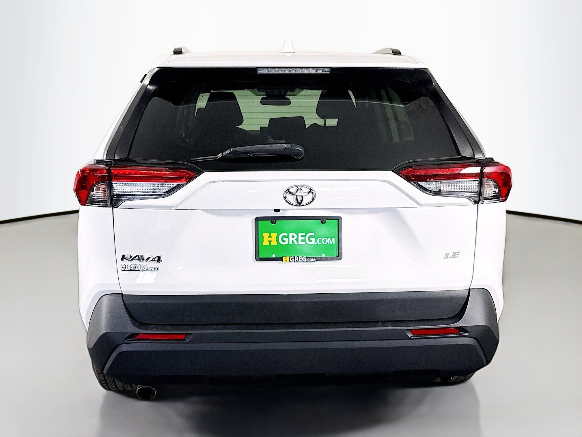 Used 2020 Toyota RAV4 LE image 8