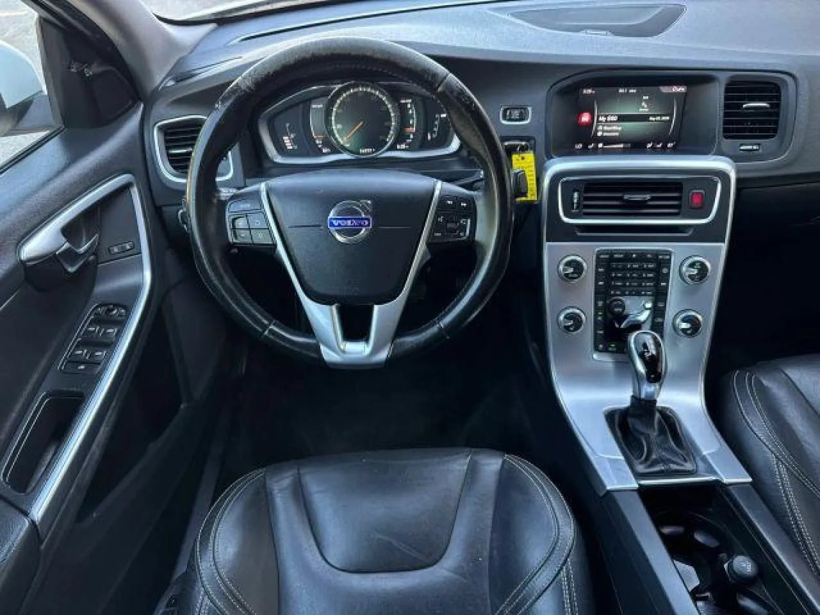 Used 2017 Volvo S60 T5 Dynamic FWD image 27