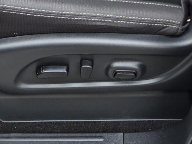 Used 2024 Nissan Titan SV w/ SV Convenience Package image 15