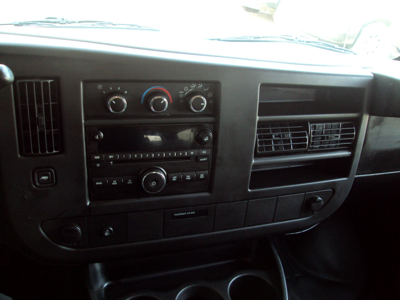 Used 2013 Chevrolet Express 1500 LS image 20