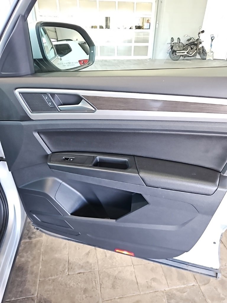 Used 2018 Volkswagen Atlas SEL image 11