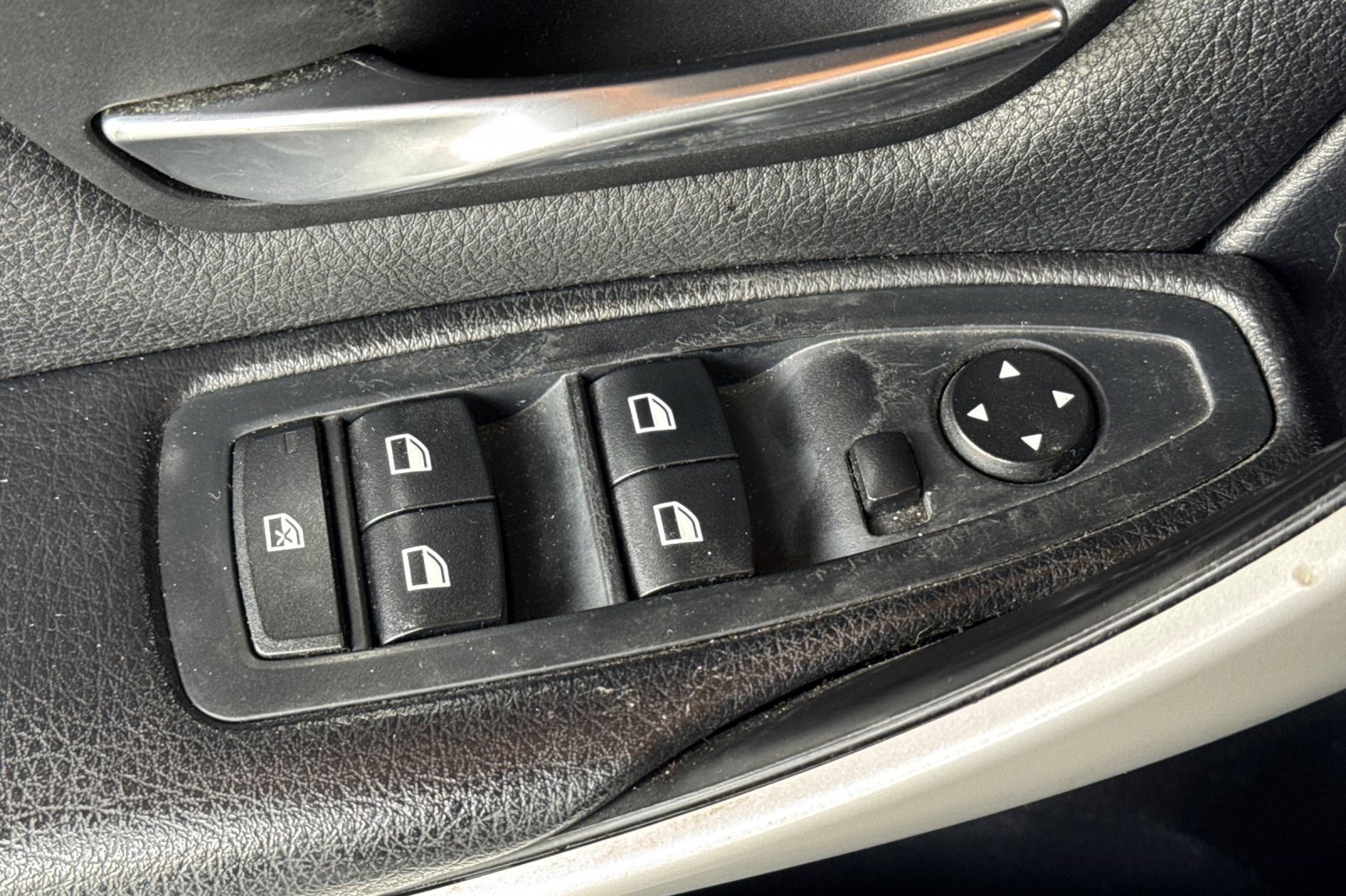 Used 2013 BMW 320i Sedan image 13