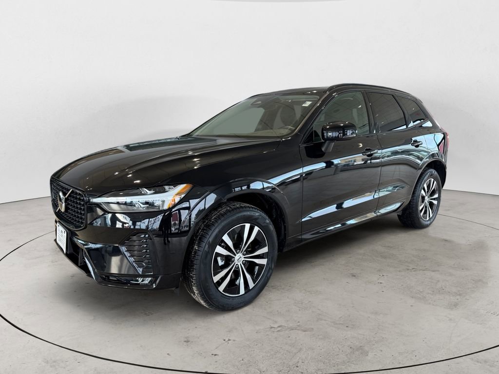 Certified 2025 Volvo XC60 B5 Core image 2