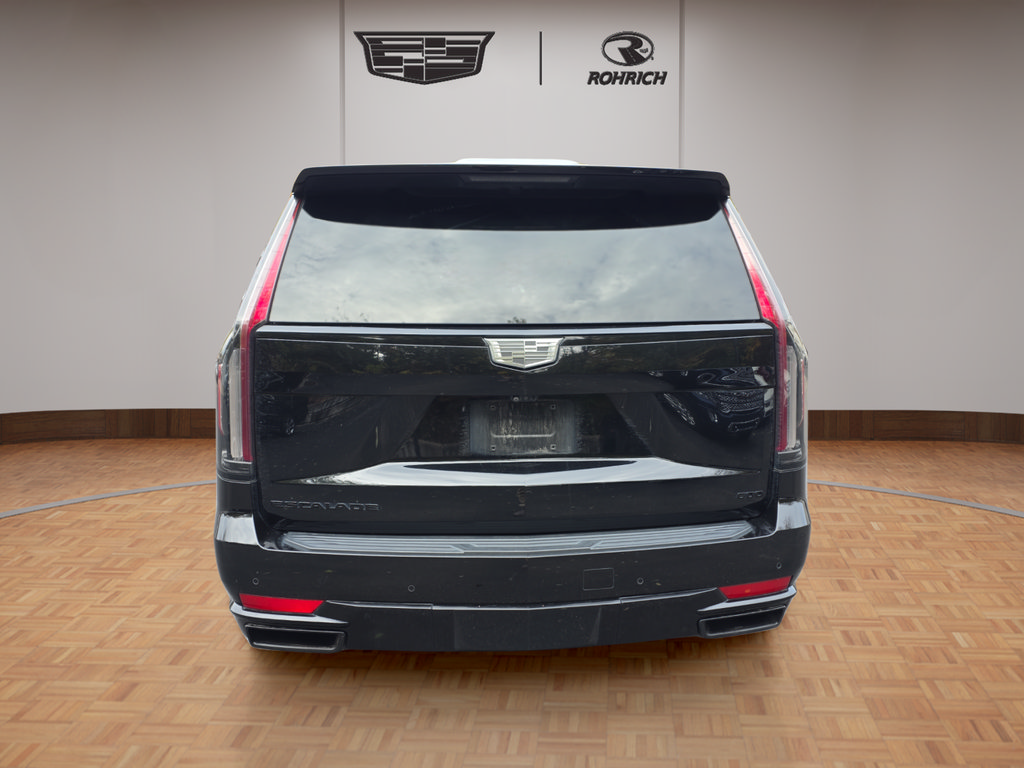 Used 2023 Cadillac Escalade ESV Sport Platinum w/ LPO, ONYX Package AWD/4WD image 4