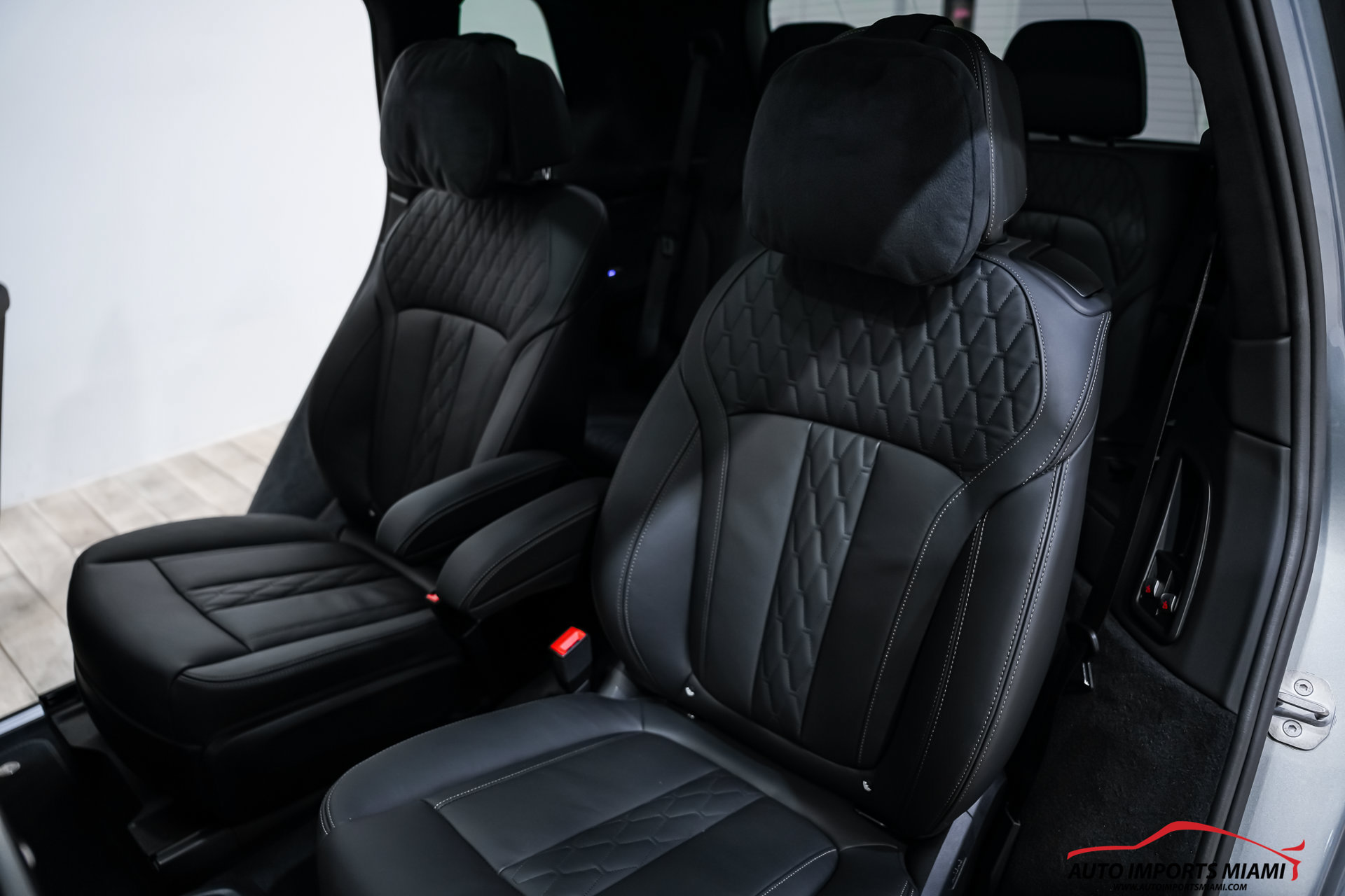 Used 2024 BMW ALPINA XB7 AWD/4WD image 65