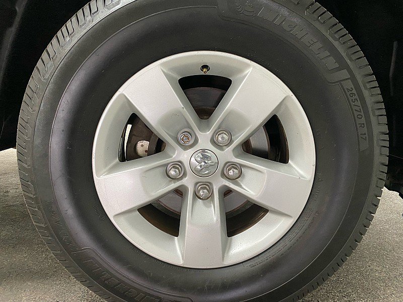 Used 2013 RAM 1500 Classic SLT w/ Premium Display Pkg image 25