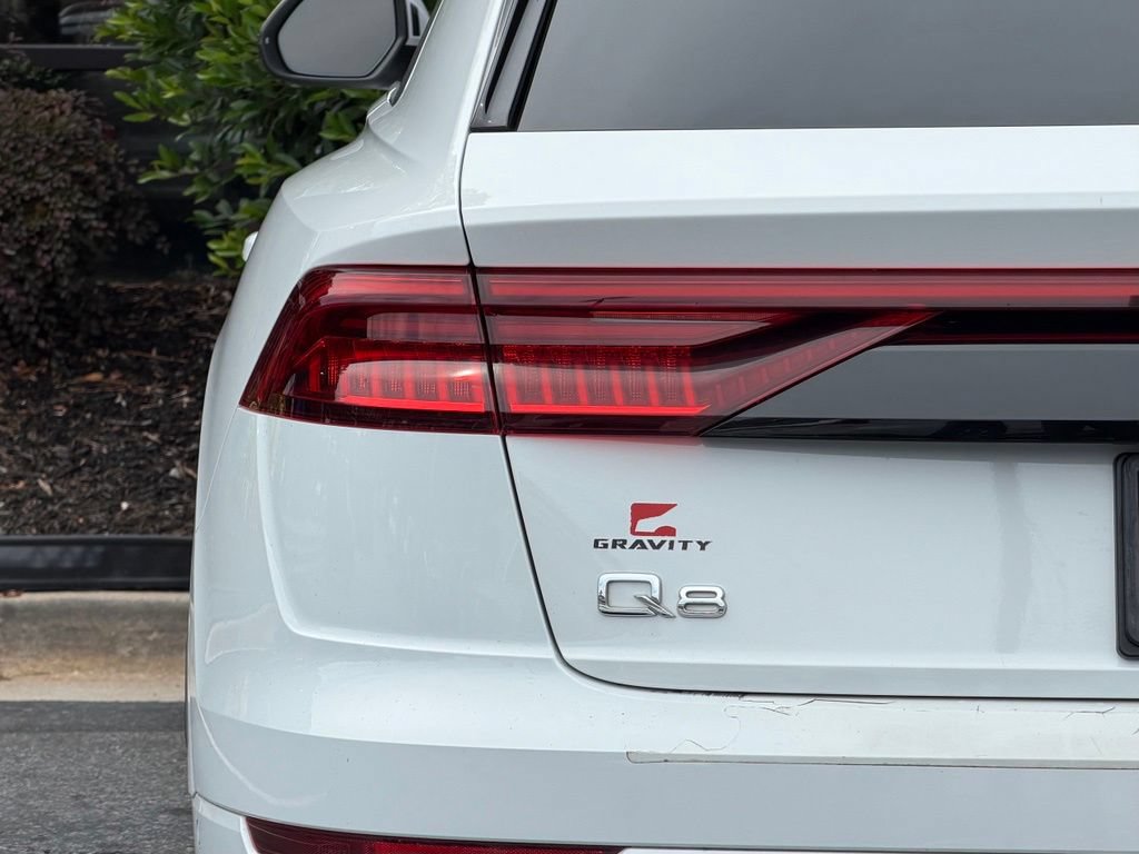 Used 2019 Audi Q8 Prestige w/ Luxury Package AWD/4WD image 15