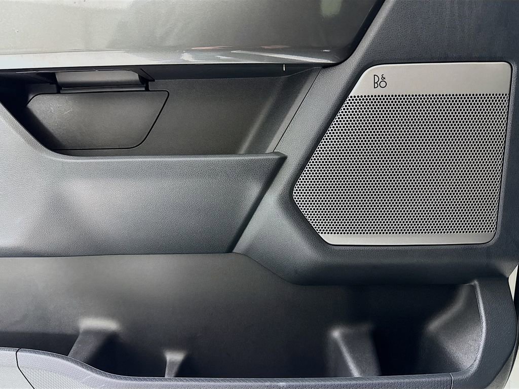 Used 2023 Ford F150 Lariat w/ Equipment Group 502A High image 16