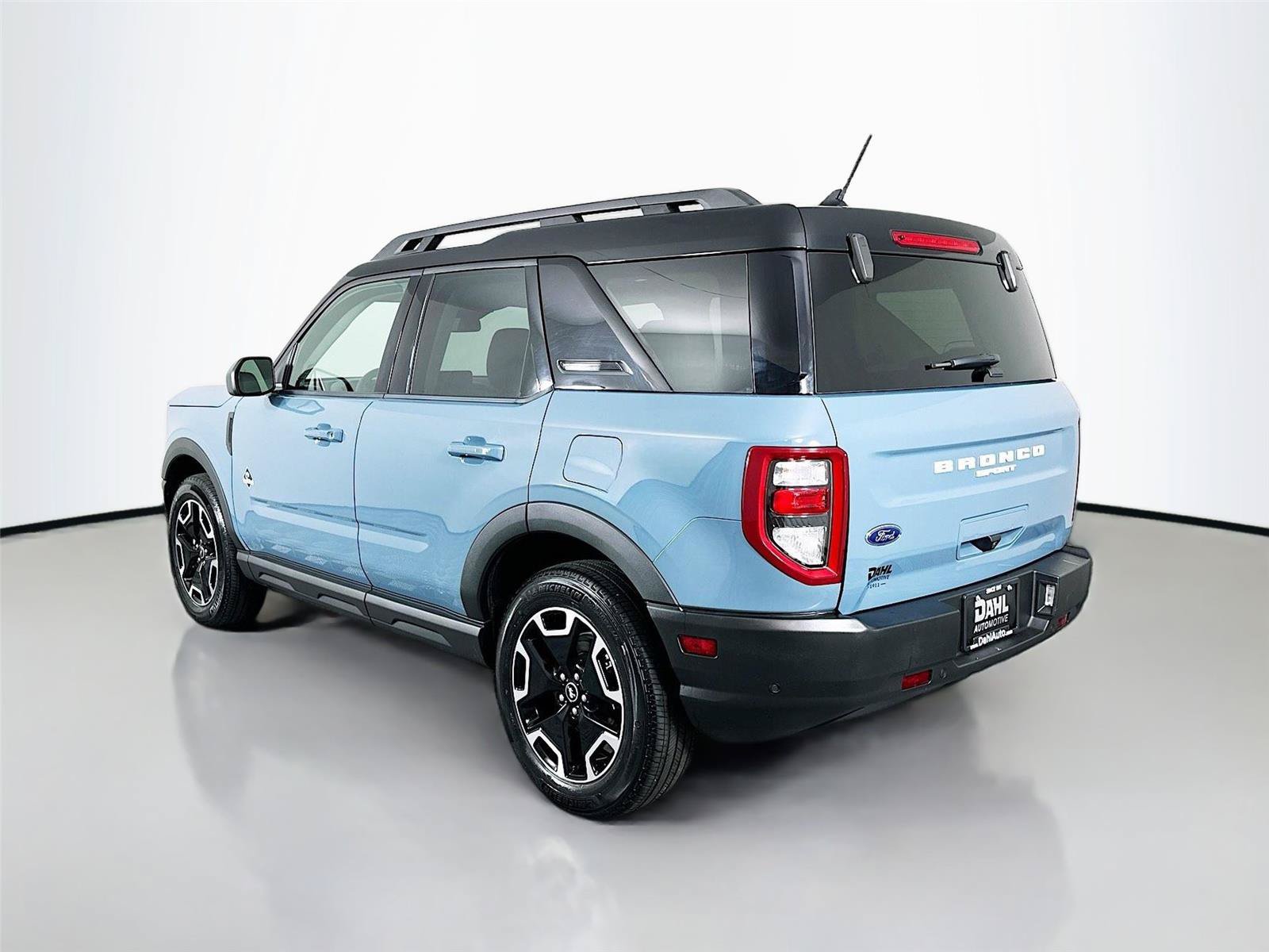 Used 2023 Ford Bronco Sport Outer Banks w/ Tech Package AWD/4WD image 10