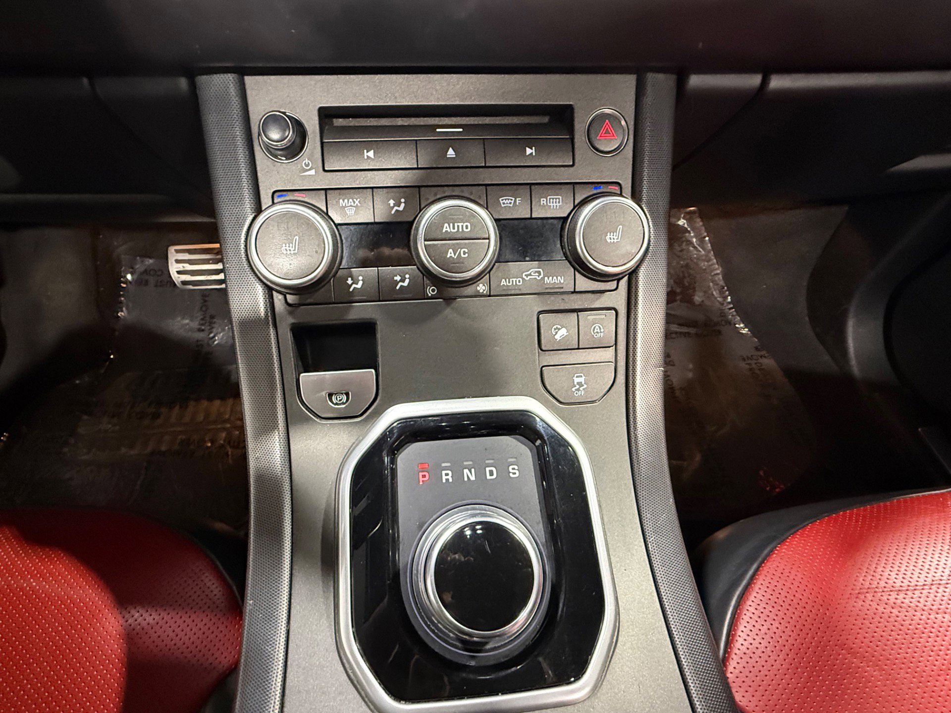 Used 2018 Land Rover Range Rover Evoque HSE Dynamic image 41