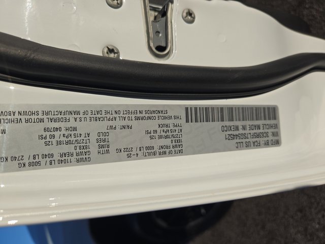 New 2025 RAM 2500 Laramie image 32