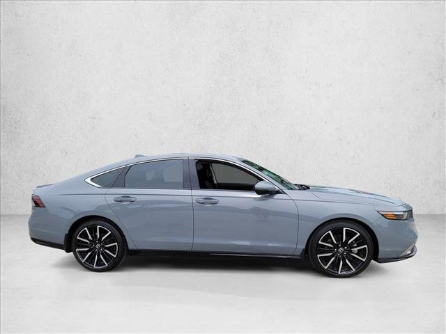 Used 2025 Honda Accord Touring image 4