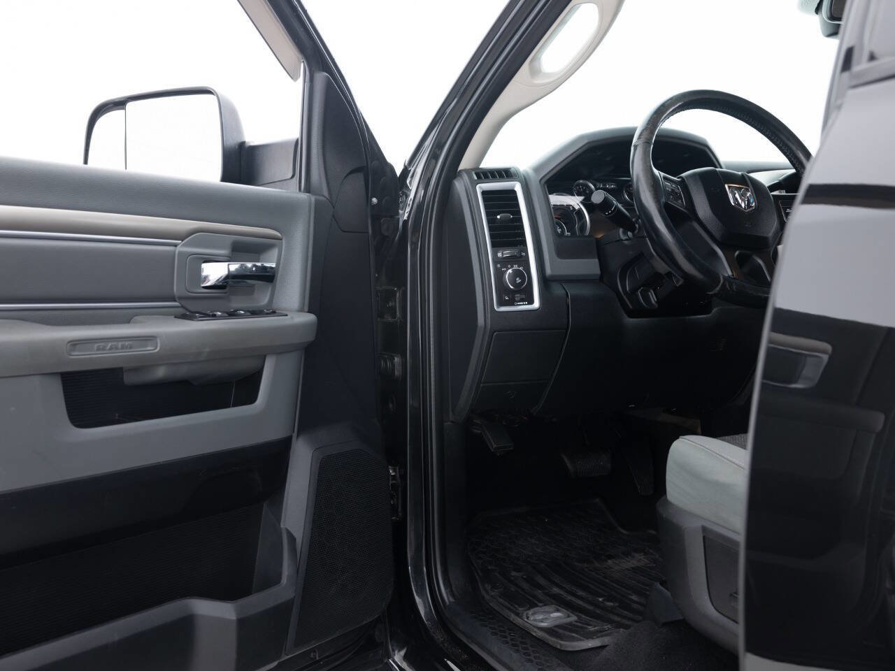 Used 2016 RAM 2500 Lone Star image 28