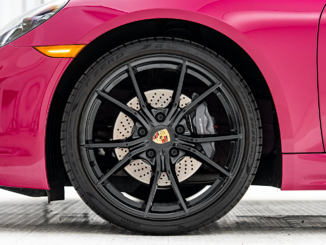 Certified 2025 Porsche 718 Cayman RWD image 27