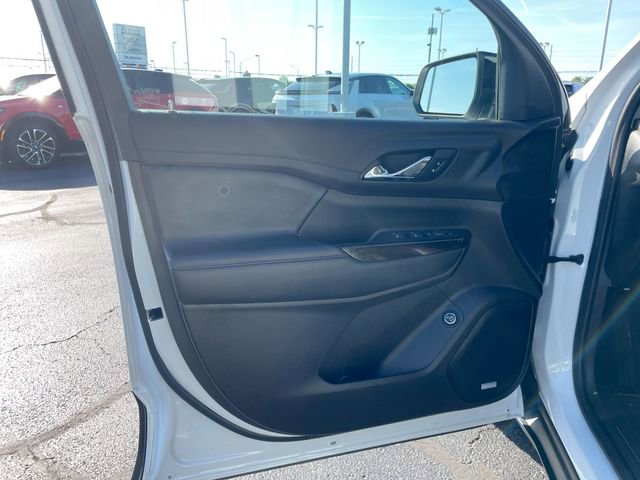 Used 2023 GMC Acadia AT4 AWD/4WD image 9